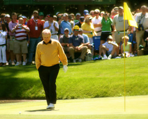  Jack Nicklaus walks up to his ball on the 9th hole of the par-3 course at Augusta National Golf Club 2014.